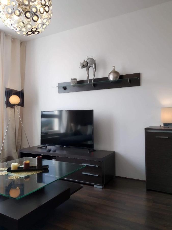 Sunny Penthouse With Roof Gardens Overlooking The Warsaw Palace Of Culture Pruszkow Luaran gambar